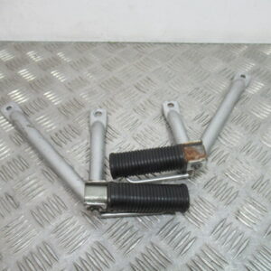Platines repose pieds HONDA NX125 – 1995 –