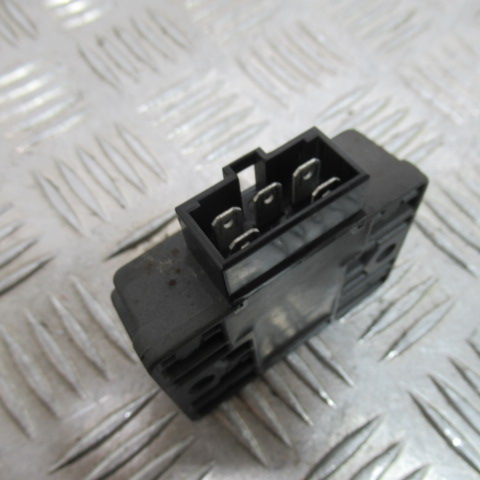 Régulateur HONDA NX125 – 1995 –