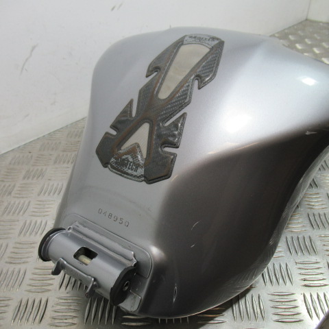 Réservoir d’essence YAMAHA 600 FAZER – 2000 –