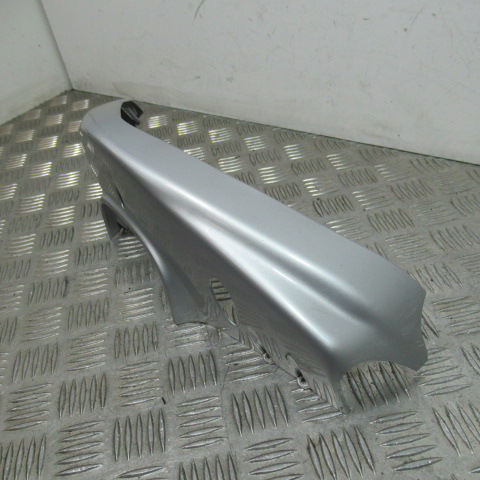 Couvre guidon inférieur PIAGGIO BEVERLY 125 – 2007 –