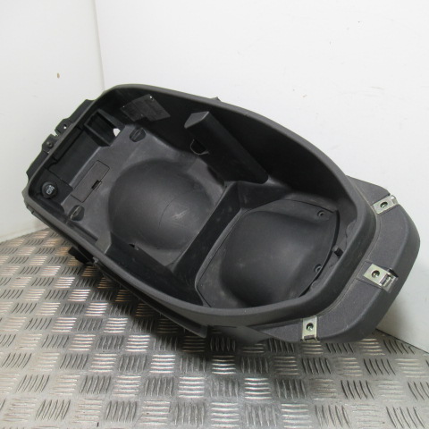 Coffre sous selle PIAGGIO 125 BEVERLY – 2007 –