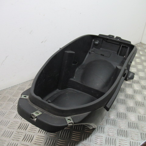 Coffre sous selle PIAGGIO 125 BEVERLY – 2007 –
