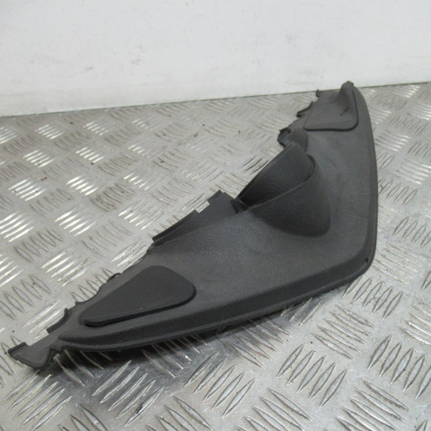 Couvre guidon supérieur PIAGGIO 125 BEVERLY – 2007 –