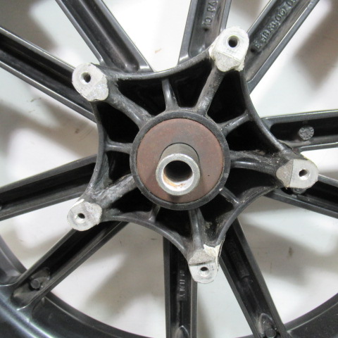 Roue avant PIAGGIO 125 BEVERLY – 2007 –