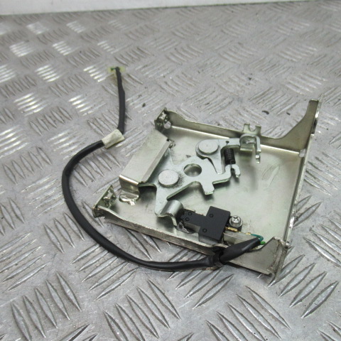 Serrure de selle HONDA 125 S-WING – 2014 –