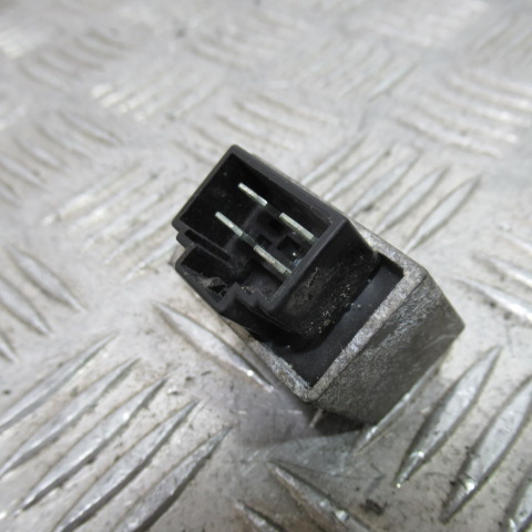 Régulateur PEUGEOT VIVACITY 50 2T – 2002 –