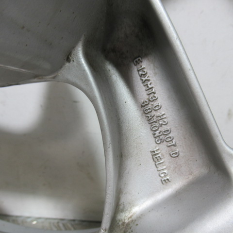 Roue avant PEUGEOT 50 VIVACITY 2T – 2002 –
