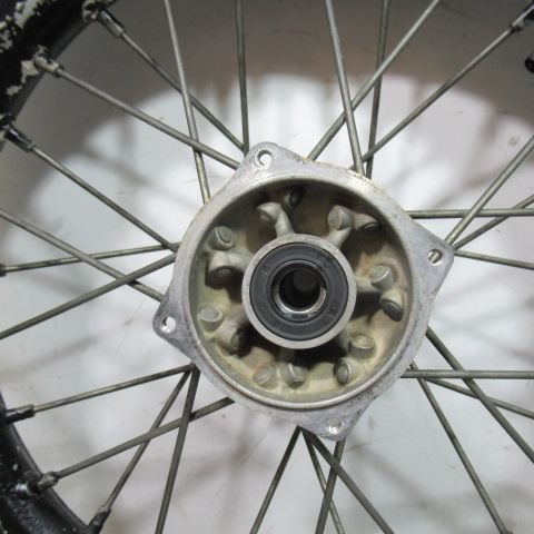 Roue arrière KAWASAKI KX80 – 2000 –