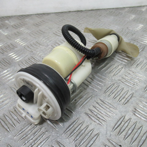 Pompe à essence VESPA 125 GTS – 2012 –