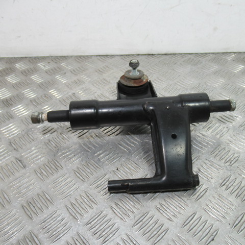 Support moteur VESPA LX125 – 2012 –