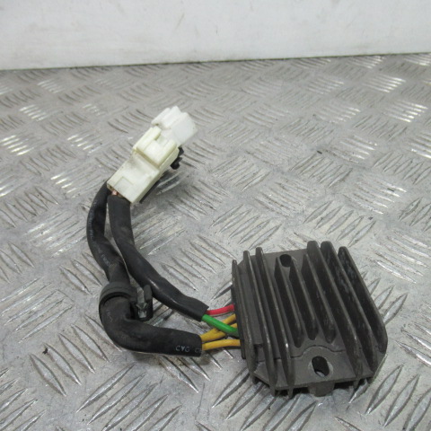 Régulateur VESPA LX125 – 2012 –