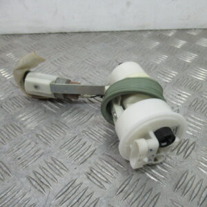 Pompe à essence VESPA LX125 – 2012 –