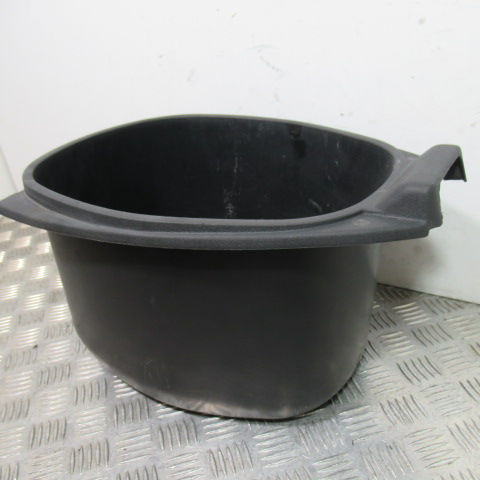 Coffre sous selle VESPA LX125 – 2012 –