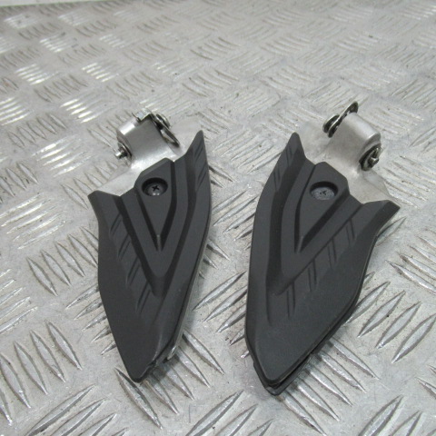 Repose pieds HONDA PCX 125 – 2019 –
