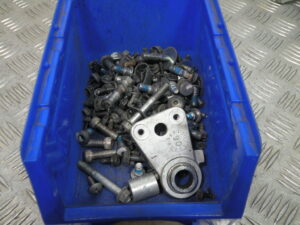 Visserie SUZUKI BURGMAN 650 AN -2008-