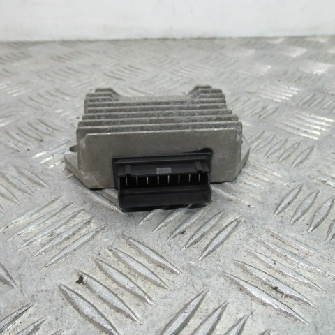 REGULATEUR DE TENSION PIAGGIO FLY 50 2014