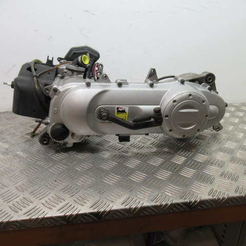Moteur PIAGGIO FLY 50 2T 2014 C448M
