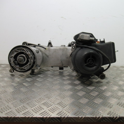 Moteur PIAGGIO FLY 50 2T 2014 C448M
