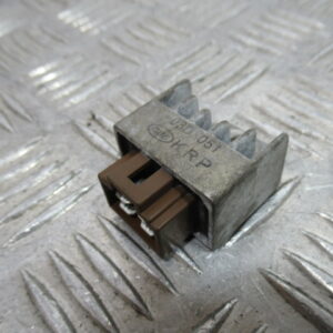 régulateur HONDA  LEAD 100  4T -2003-