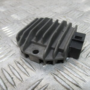 régulateur GILERA NEXUS 125 4T -2013-